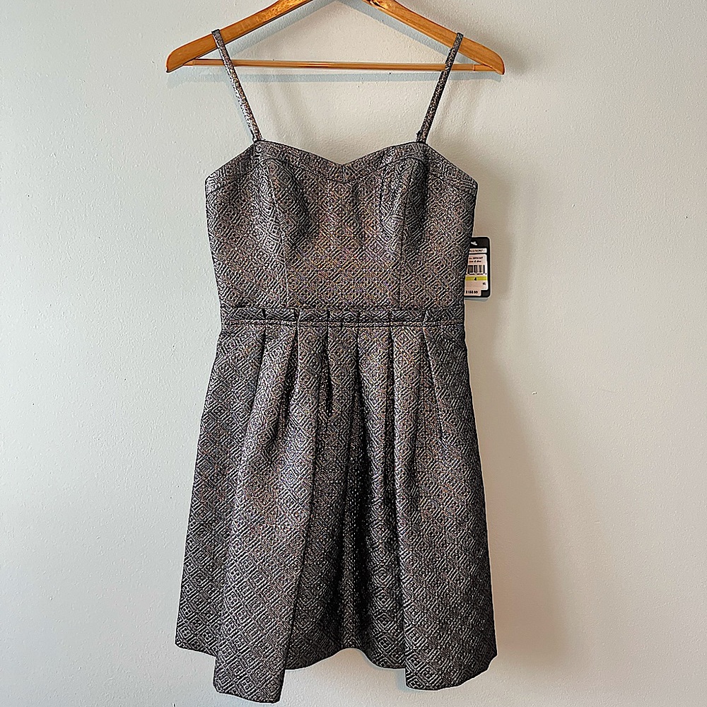 Guess LA Women's Allison Sweetheart Dress Size 4
